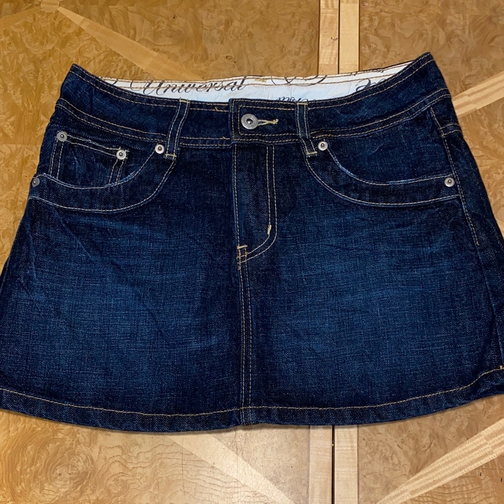 Universal Women's Mini Denim Skirt - Deep Blue Size Medium